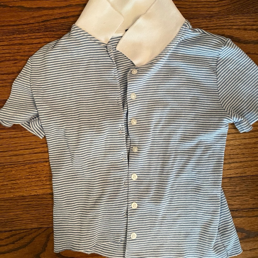 blue and white stripped button down shirt